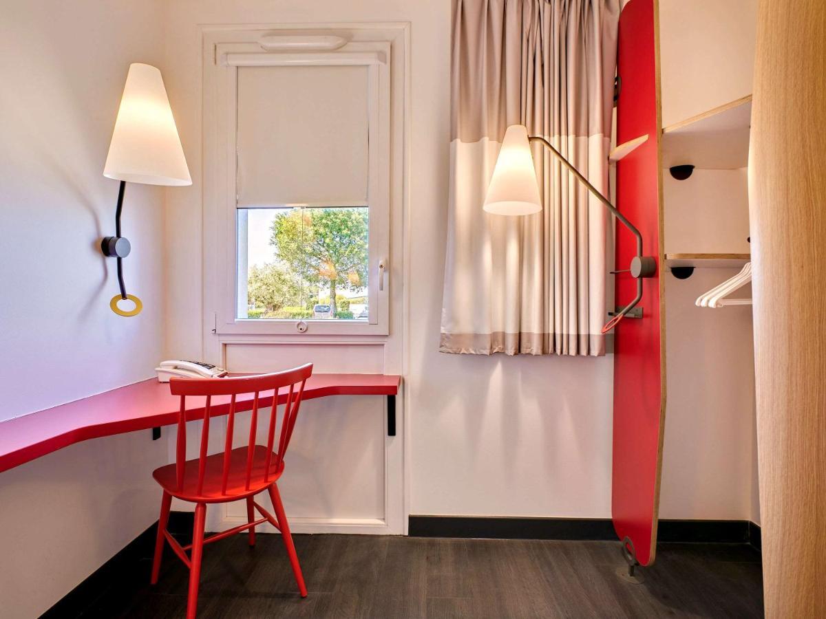 Ibis La Roche Sur Yon Vendespace Mouilleron-le-Captif Екстериор снимка