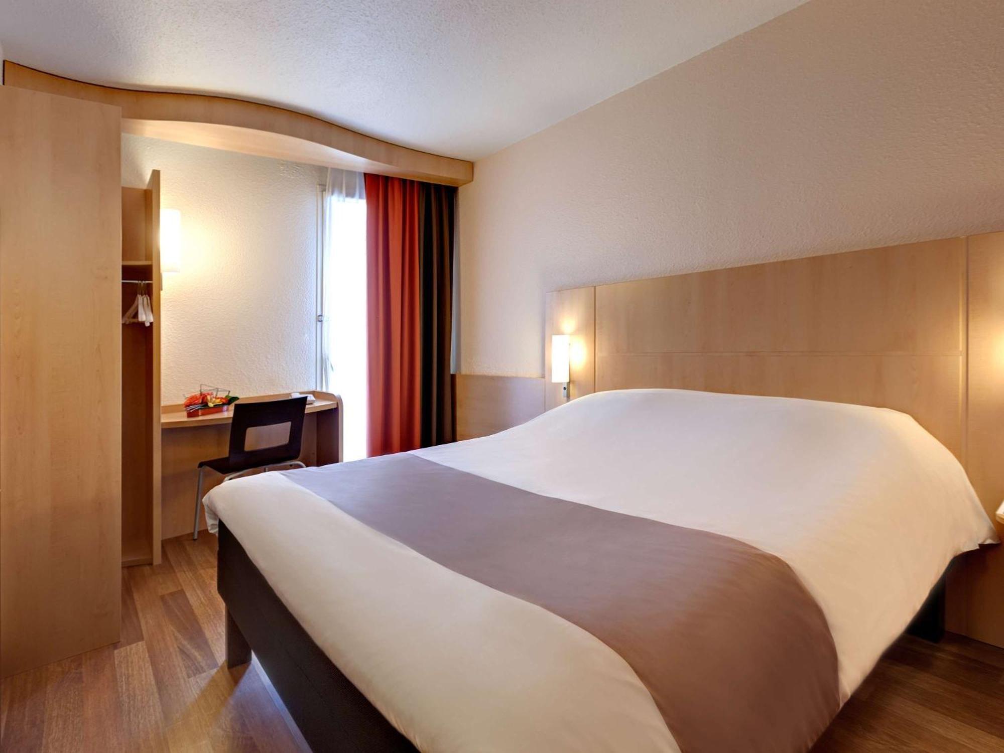 Ibis La Roche Sur Yon Vendespace Mouilleron-le-Captif Екстериор снимка